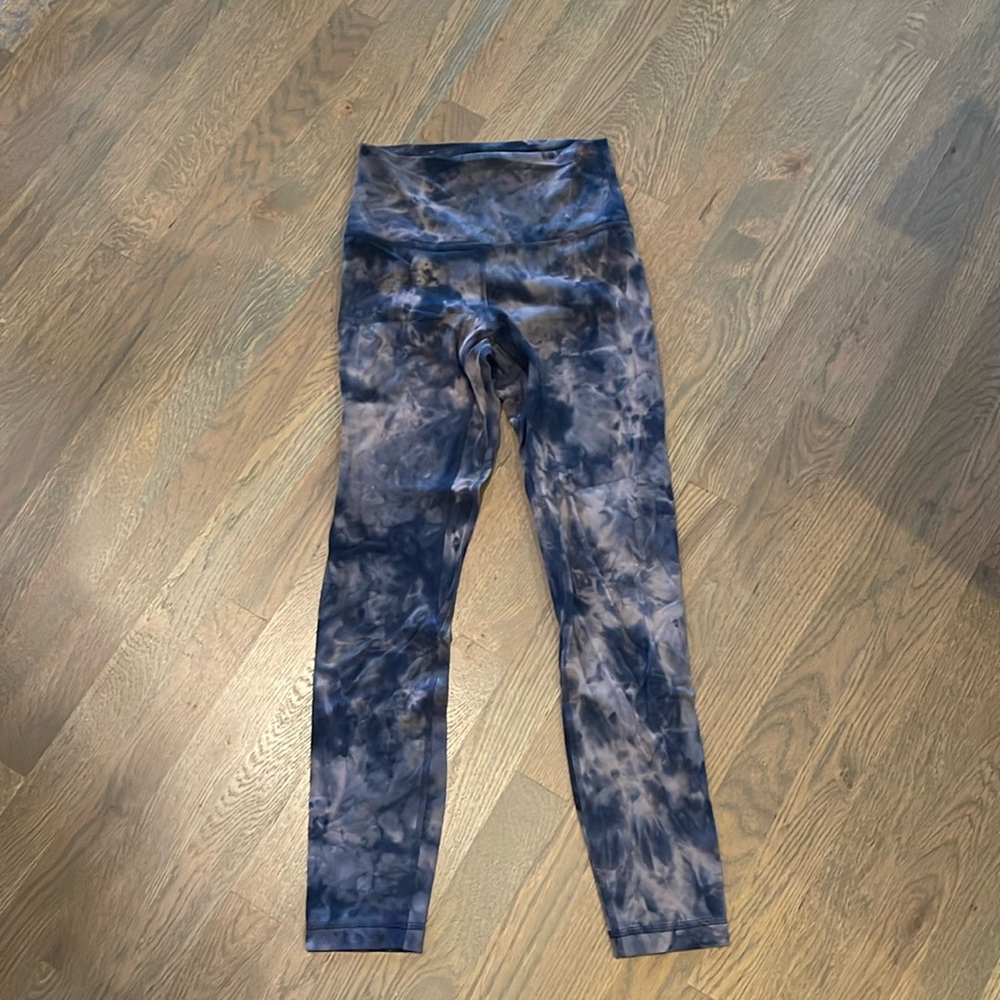 Lululemon high waisted legging 23”